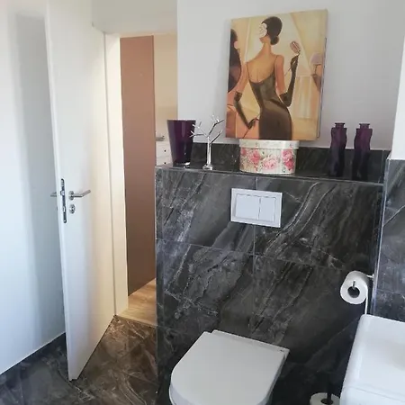 Glam Apartman Apartment *