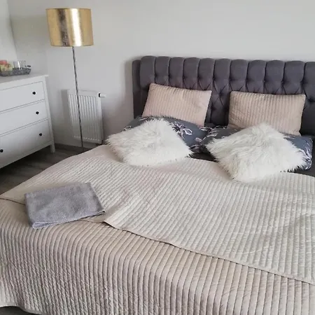 Apartment Glam Apartman Hustopece