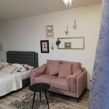 Apartment Glam Apartman *