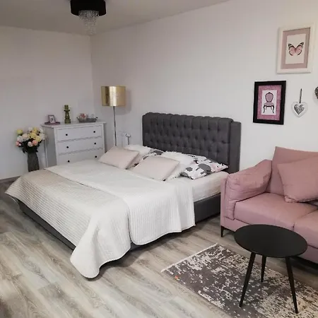 Glam Apartman