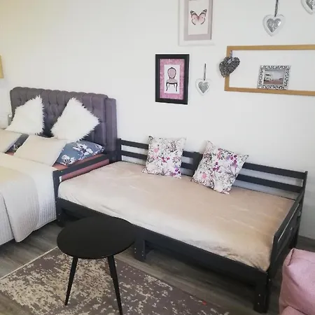 Glam Apartman Apartment