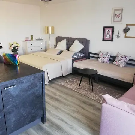 Glam Apartman Apartment